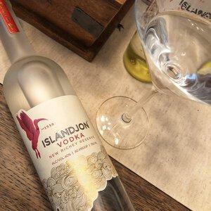 Island Jon Mango Peach Vodka 750mL